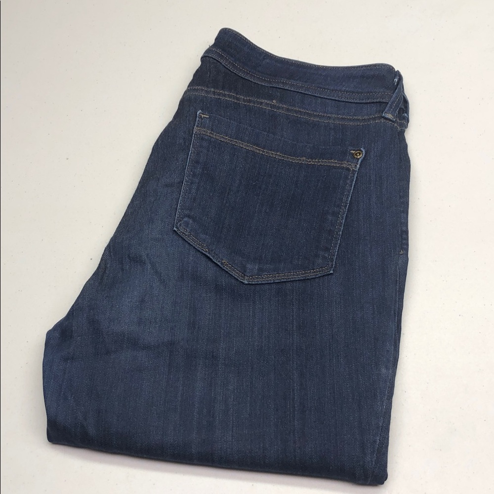 LIKE NEW NYDJ BILLIE MINI BOOTCUT JEANS 8/29x36 โญ๏ธ